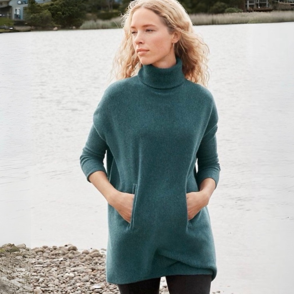 Garnet Hill Teal Oversized Wool/Cashmere Turtleneck Sweater